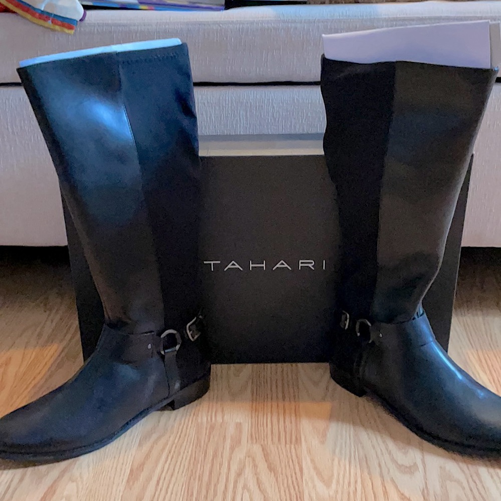 Tahari Robbie black boots